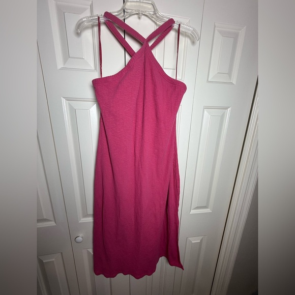 Old Navy Fitted Rib-Knit Halter Midi Dress - Picture 6 of 11